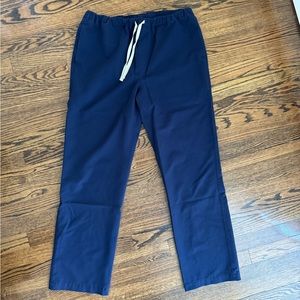 Figs men’s navy blue scrub pants